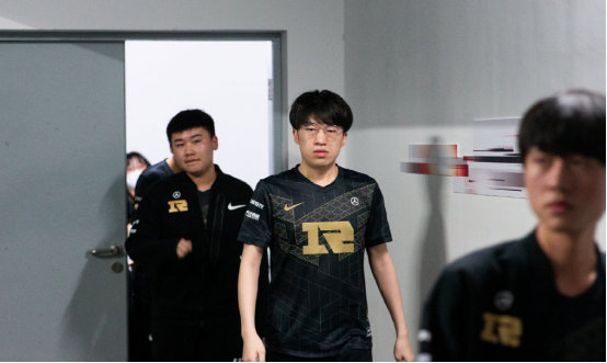 可以借此机 可以借此机